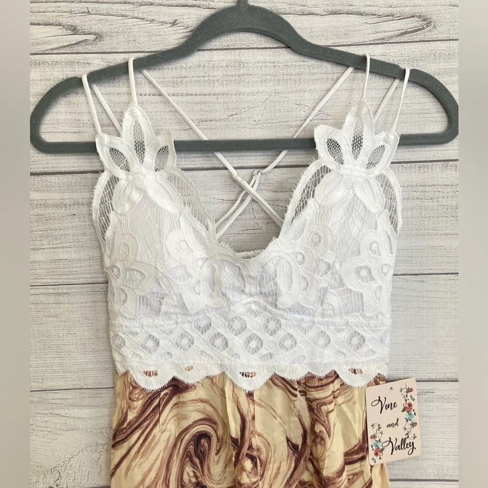 Vine And Valley | NWT Women’s Spaghetti Strap Lace & Marble Print Romper - Picture 2 of 6